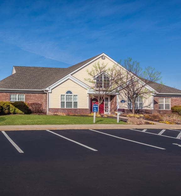 Apartments in Greenwood, IN Barton Farms Apartment Homes